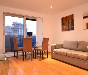 1 bedroom flat to rent - Photo 2
