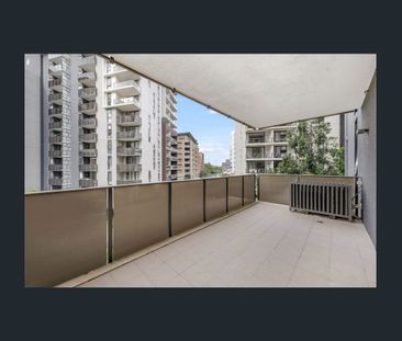 Modern Lifestyle Apartment in Convenient Location - Photo 6