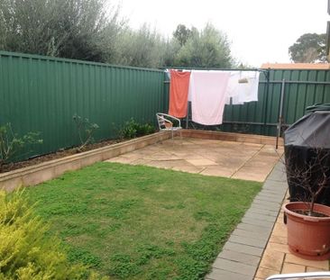 Lovely 3 Bedroom Home - Photo 6