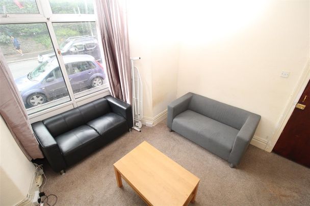Room For Rent Broadway, Pontypridd - Photo 1