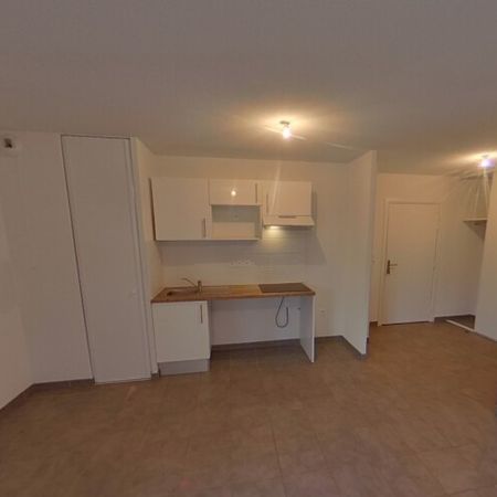 Location Appartement 3 pièces 59m² MURET 31600 - Photo 3