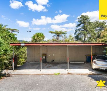 2 Bedroom unit (upstairs) in Glen Eden - Photo 5