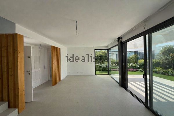 Alquiler de casa o chalet independiente en Vía - Photo 1