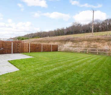 3 bedroom semi-detached house to rent - Photo 3
