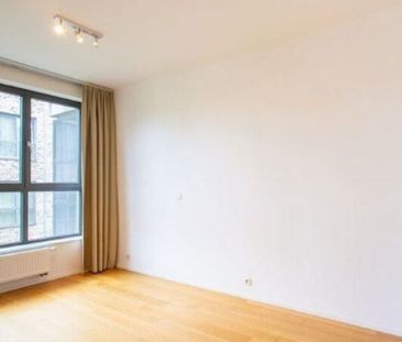 Appartement te huur in Brussel voor € 1.650 met 2 slaapkamers - Photo 2