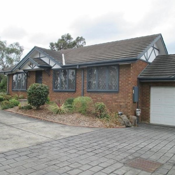 4/53-55 Warwick Road, Greensborough - Photo 1