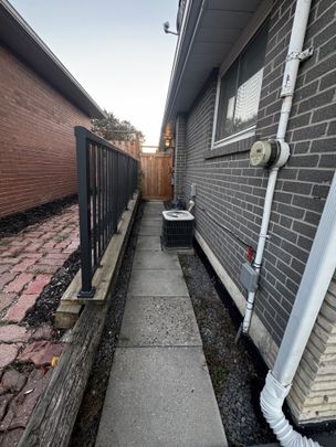 For Lease - 794 West Shore Boulevard, Pickering, Ontario - Photo 1