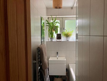 Room in a Shared House, Orwell Court, E8 - Photo 4