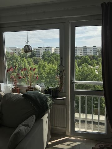 Tornérplatsen, Järfälla - Photo 5