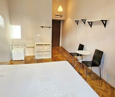 minimalistyczne studio w Starym Mieście - Photo 1