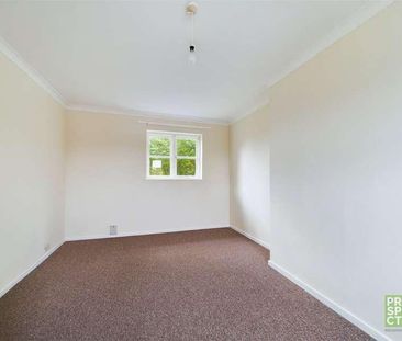 Tuns Lane, Slough, Berkshire, SL1 - Photo 4