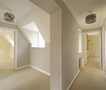 4 bedroom detached house to rent - Photo 5