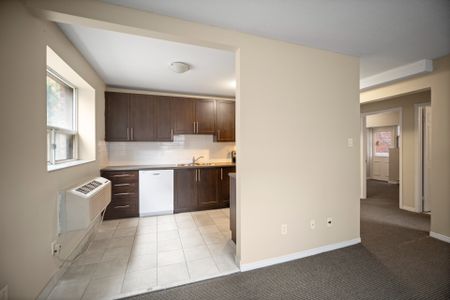 2 Bedroom - Photo 4