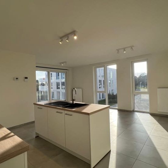 Appartement te huur - Photo 1