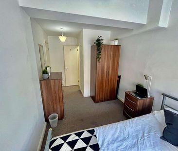 Flanders Crescent - Photo 6