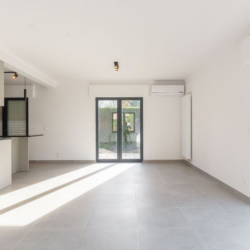 Ruime woning op rustige locatie te Wetteren - Photo 1