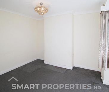 2 bedroom semi-detached house to rent - Photo 5