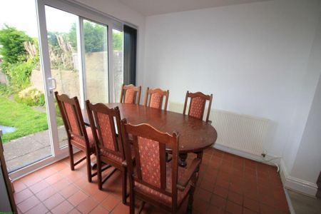 3 bedroom terraced house to rent - Photo 3