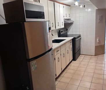For Lease - 400 Nairn Avenue Unit# Lower, Toronto, Ontario - Photo 3