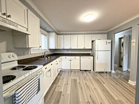 $2,499 / 3 br / 1 ba / 255 Blackhorne dr - Photo 4