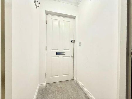 Holly Court, Station Road, West Moors, BH22 - Photo 2