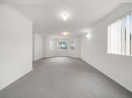 TWO STOREY HOME IN SOUGHT AFTER LOCATION - Photo 3