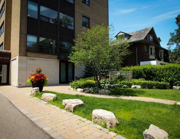 268 Poplar Plains Rd | 268 Poplar Plains Rd, Toronto - Photo 1