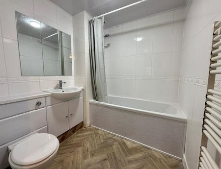 2 Bedroom Apartment To Let - Photo 2