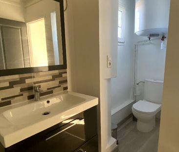 A louer T2 meublé de 37,65m2 À RIANS, - Photo 6