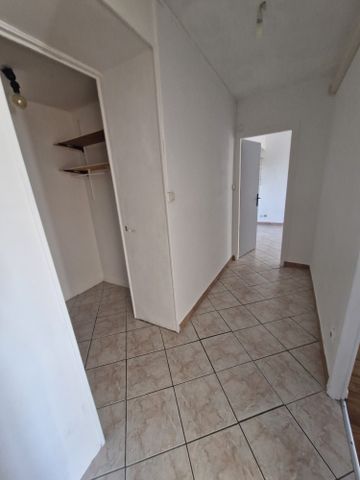 Location Appartement 3 pièces 58m² LES COTES D AREY 38138 - Photo 3