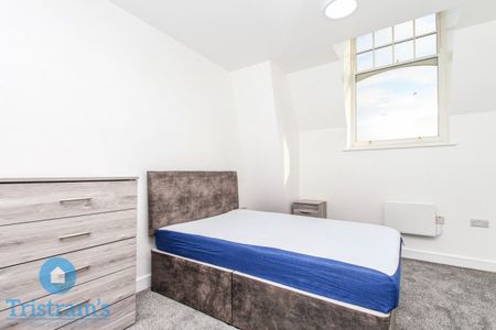 1 bed Apartment for Rent - Photo 4