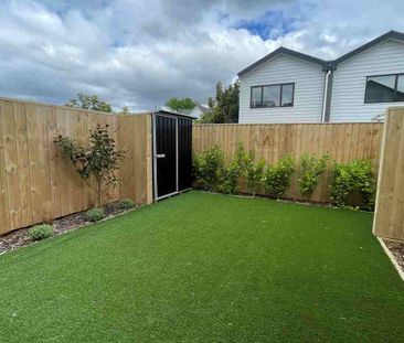 Te Atatu Peninsula, 17/10 Fathom Place - Photo 4