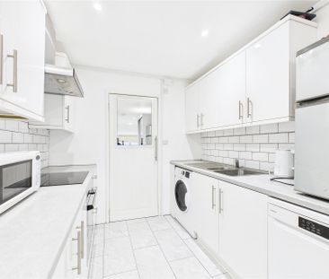 Owlsmoor Road, Sandhurst Owlsmoor Road, Sandhurst - Photo 2