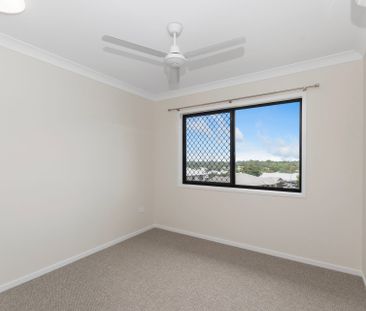 Where Luxury Meets Comfort in This Impressive Residence! - Photo 3