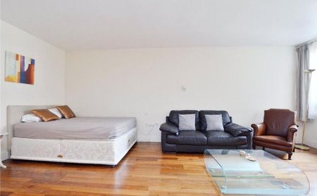 Studio to rent - Photo 3