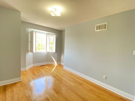 For Lease - 33 Caranci Crescent, Brampton, Ontario - Photo 5