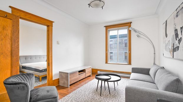 Furnished 1 Bed, 1 Bath - Photo 1