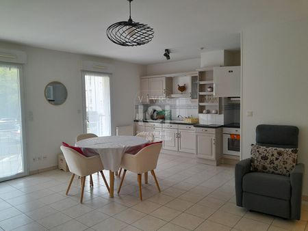 Appartement T2 Meuble - 56.30m² - Centre-ville De Carquefou - Photo 3