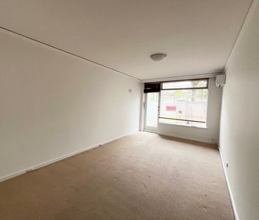 1/33 Gordon Street, Balwyn VIC 3103 - Photo 2