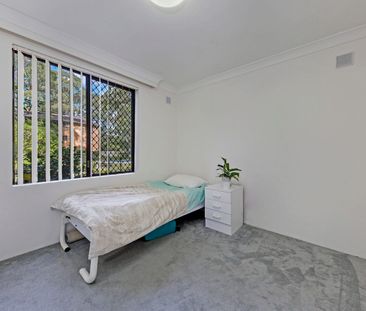 Peaceful and Private Home in Convenient Location - Photo 2