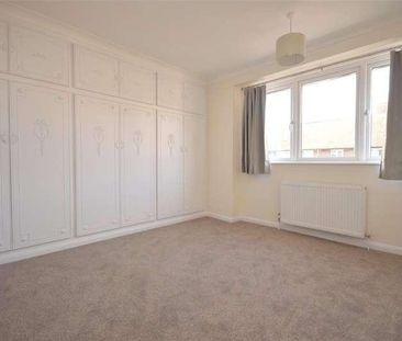 Lime Tree Place, Mitcham, CR4 - Photo 2