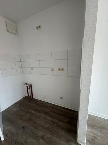 Gemütliche 1 Raum Wohnung mit Aufzug und Balkon in Sanierung - Photo 2