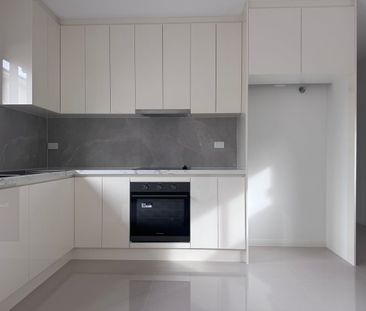 BRAND NEW 2 BEDROOM GRANNY FLAT - Photo 1