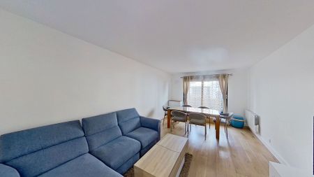 Location Appartement 4 pièces 82m² - Photo 3