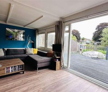 Laleham Reach, Chertsey, Surrey, KT16 - Photo 4