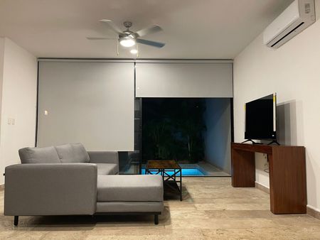 Townhouse de 2 recámaras, amueblado, con alberca privada. - Photo 3