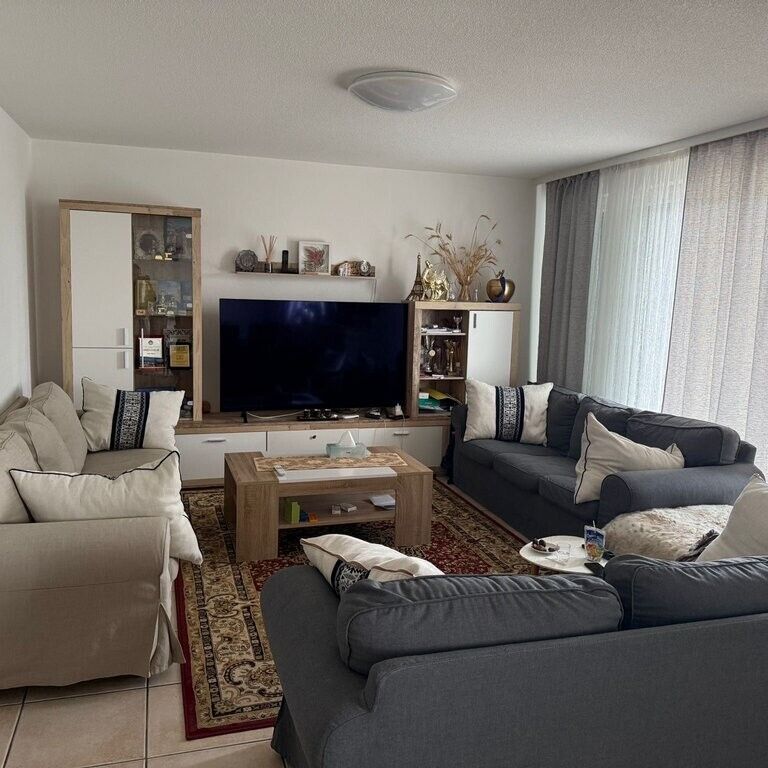 Large apartment close to all amenities - Foto 1