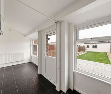 Ridgeway Gardens, Ilford, IG4 - Photo 6
