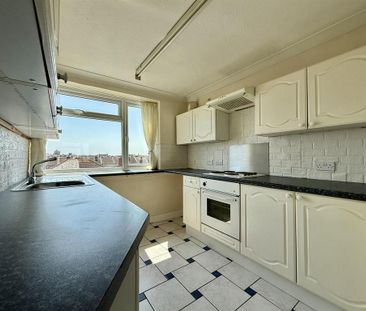 2 bedroom flat to rent - Photo 6