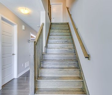 For Lease - 212 Ellen Davidson Drive, Oakville, Ontario - Photo 2